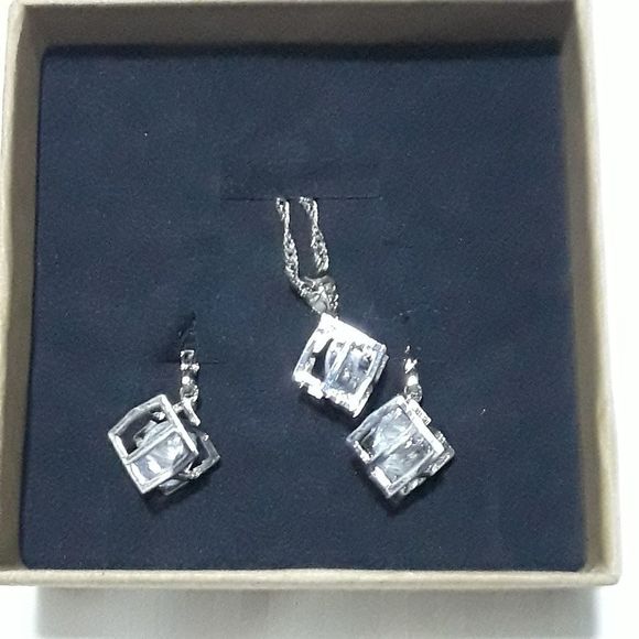 Caged Beauty set - Picture 2 of 5